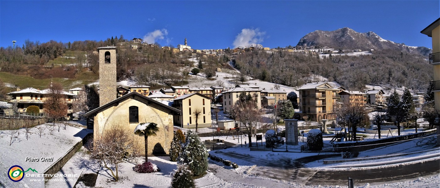 01 Monte Suchello (1541 m) in alto a dx visto da Ascensione con Costa Serina sopra a sx.jpg